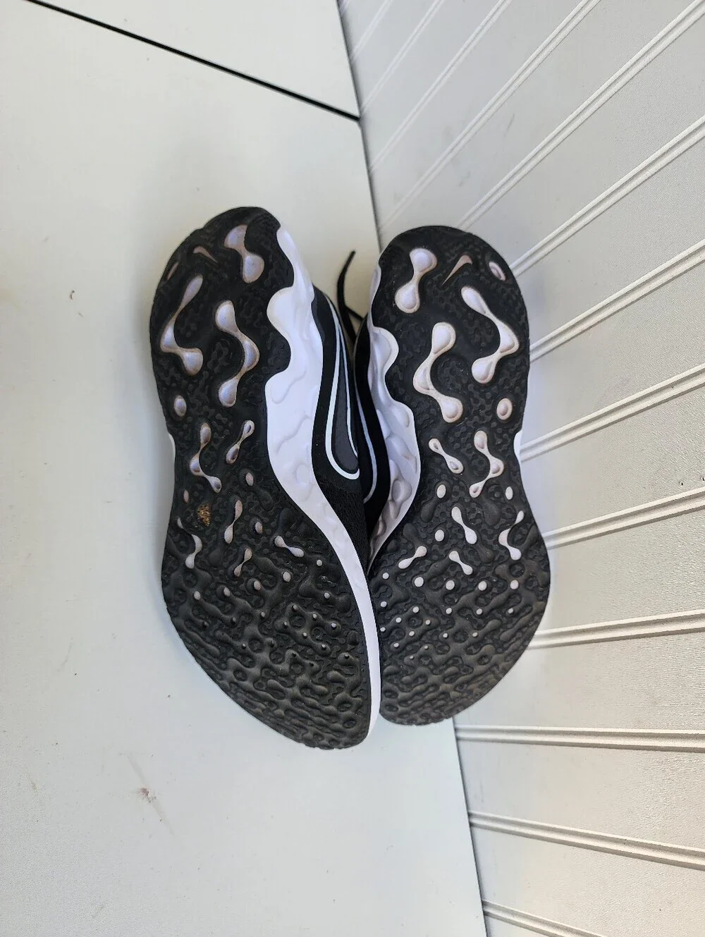 NIKE Women's Renew Ride 2 Running Shoe Black CU3508-004 Sz 8